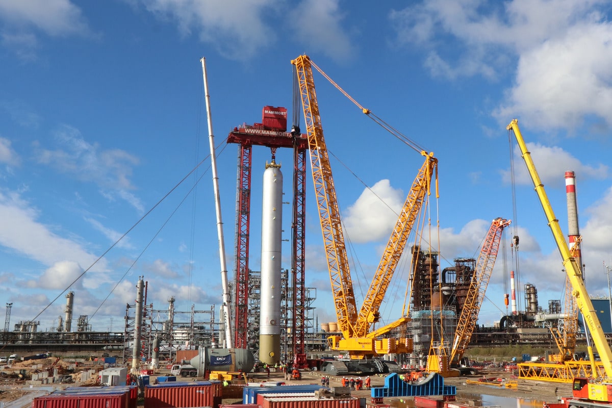 Record-Breaking Reactor Installation for Lithuanian Refinery