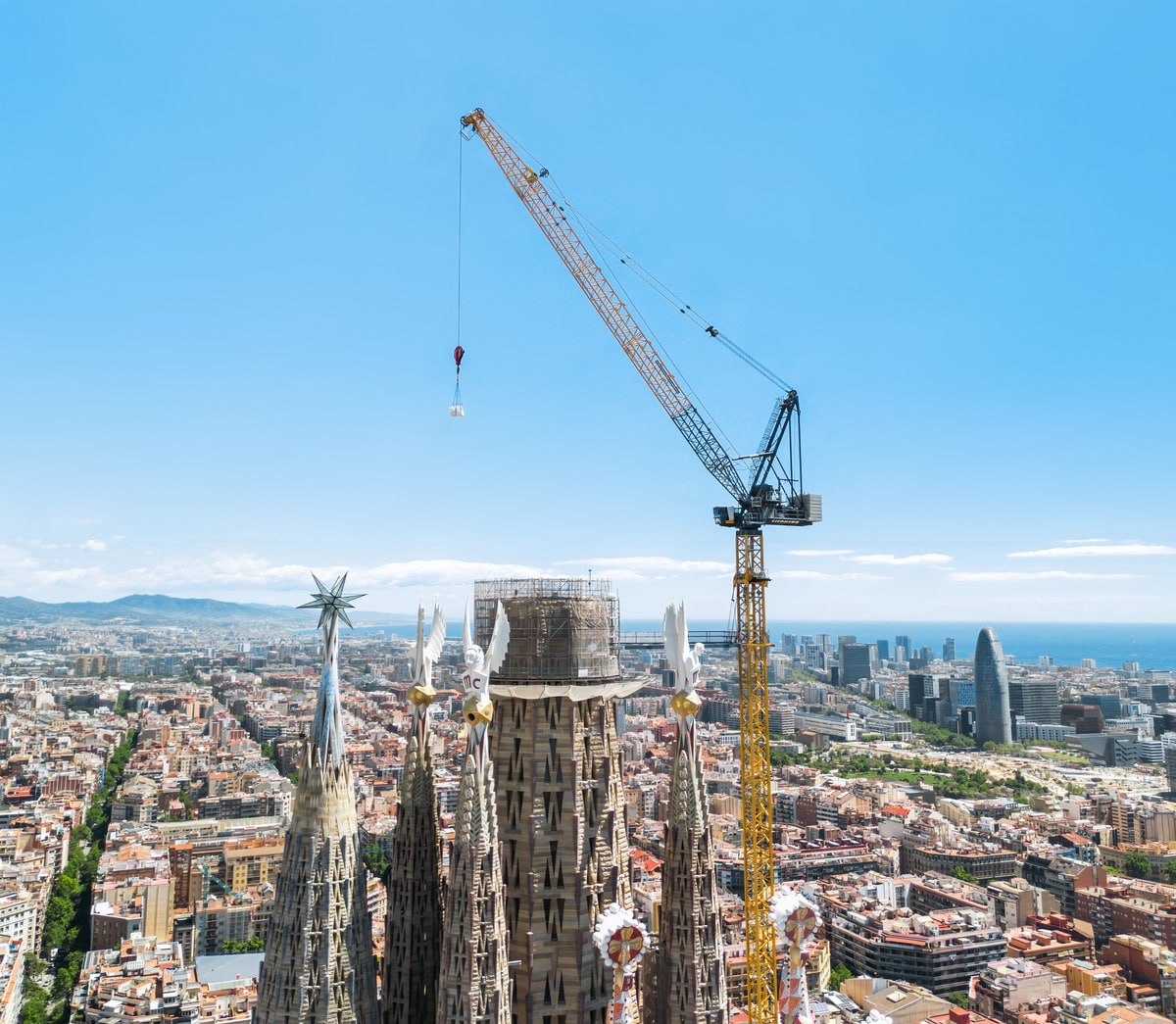 Liebherr Assist with Basilica Sagrada Familiar Construction