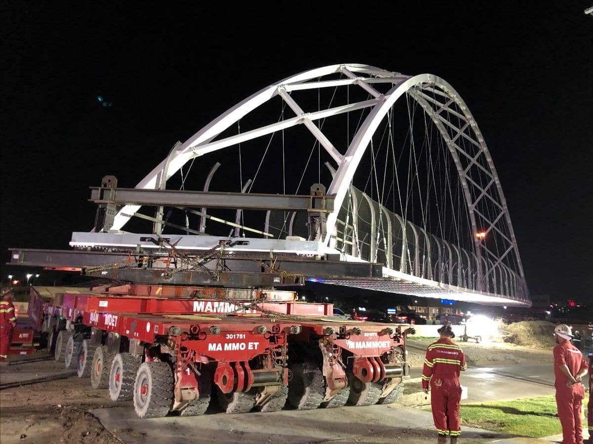 One-of-a-Kind Bridge Links Pedestrian Trails Over Busy Texas Highway