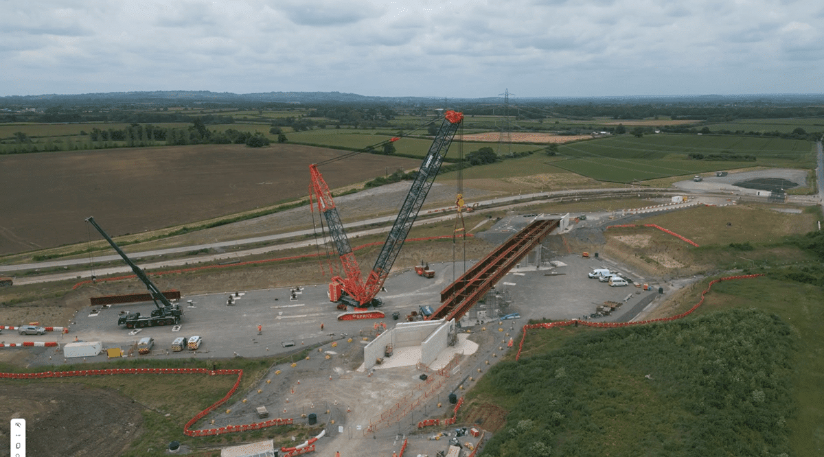 HS2 Completes Edgcott Road Bridge Lift