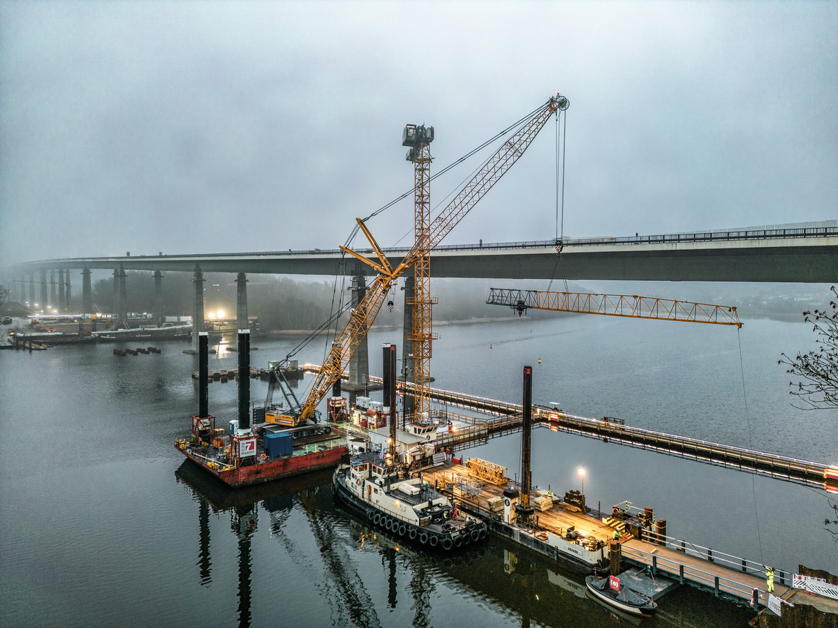 18 Liebherr Cranes Replace Rader High Bridge