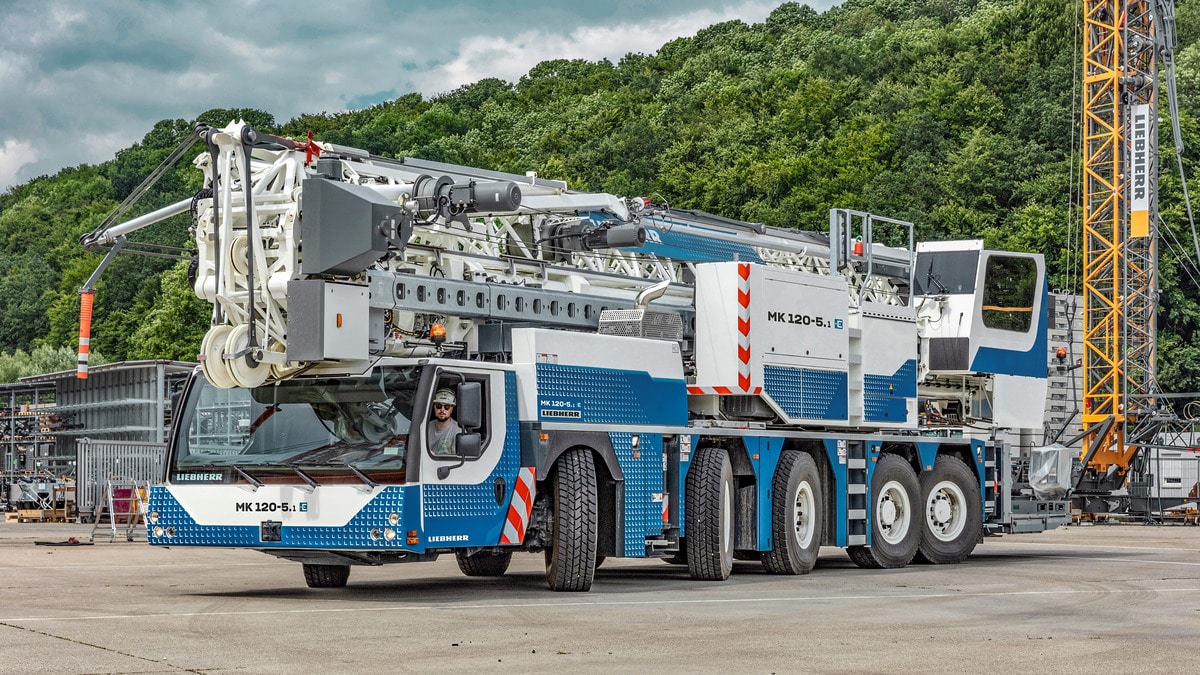 Liebherr Expands Mobile Construction Crane Range